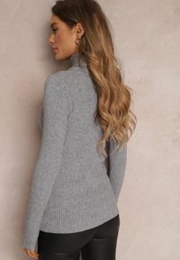 Renee - Szary Golf Irinsyss. Typ kołnierza: golf. Kolor: szary. Materiał: dzianina. Długość: długie. Wzór: prążki #3