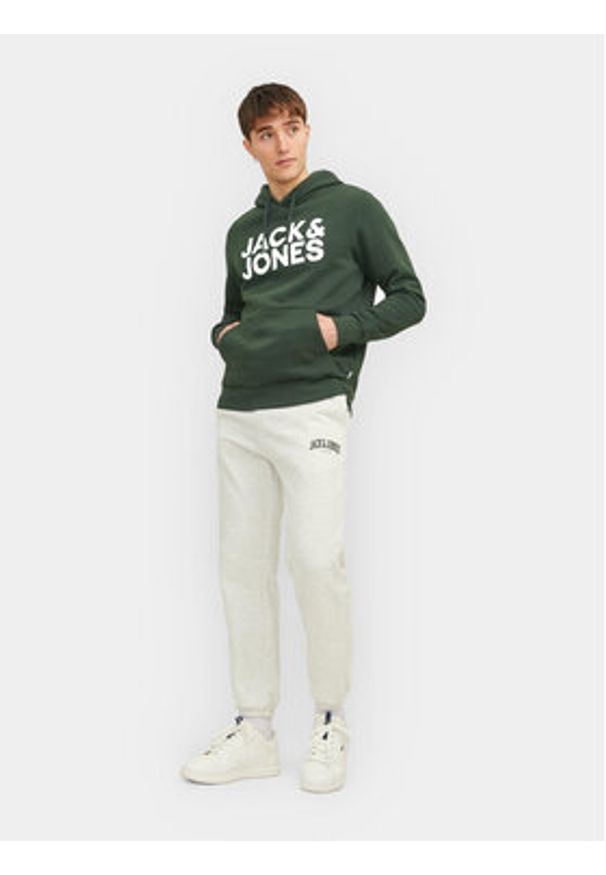 Jack & Jones - Jack&Jones Bluza Corp 12152840 Zielony Standard Fit. Kolor: zielony. Materiał: bawełna, syntetyk