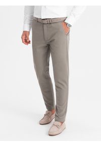 Ombre Clothing - Klasyczne spodnie męskie chino z delikatną teksturą - ciemnobeżowe V1 - Rozmiar: XL. Kolor: beżowy. Materiał: poliester, bawełna, materiał. Styl: klasyczny