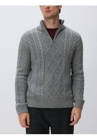 Reserved - Golf z warkoczowym splotem - szary. Typ kołnierza: golf. Kolor: szary. Materiał: bawełna, dzianina. Wzór: ze splotem #1