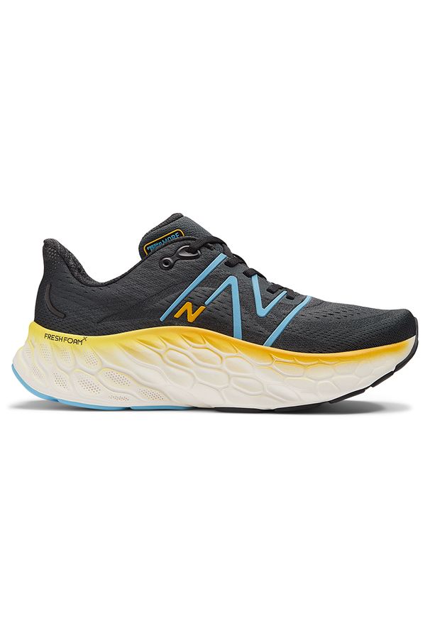 Buty męskie New Balance Fresh Foam More v4 MMORCD4 – czarne. Okazja: na co dzień. Kolor: czarny. Materiał: syntetyk. Szerokość cholewki: normalna. Sport: fitness