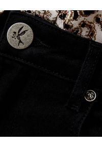 ONETEASPOON - Czarne jeansy z wysokim stanem Freebirds II. Okazja: na co dzień. Stan: podwyższony. Kolor: czarny. Wzór: aplikacja. Styl: klasyczny, casual #5