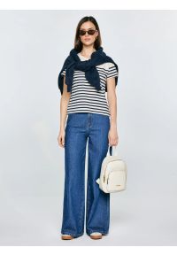 Big-Star - Koszulka damska w paski granatowo-beżowa Norisa 403. Okazja: na co dzień. Kolor: niebieski. Materiał: dzianina, jeans, materiał. Wzór: paski. Styl: casual #3