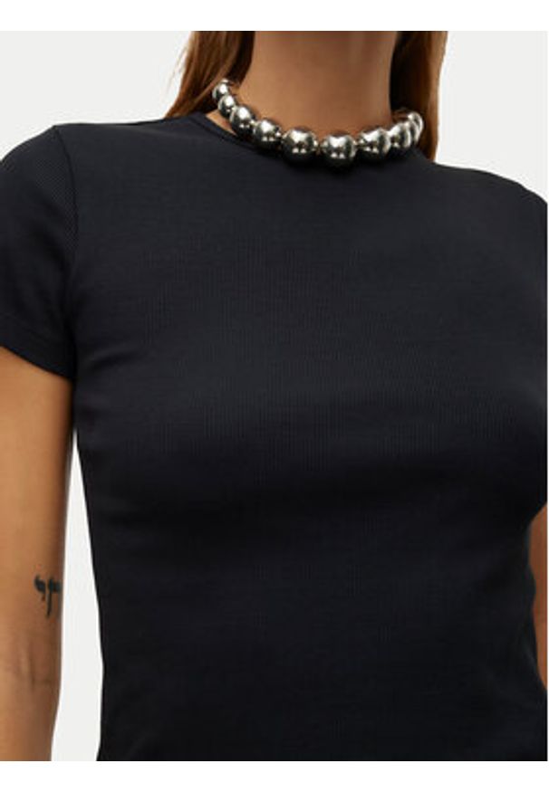 Vero Moda T-Shirt Chloe 10306894 Czarny Tight Fit. Kolor: czarny. Materiał: bawełna