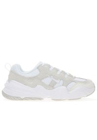 Buty Nike Tech Hera DR9761-100 - biało-szare. Zapięcie: sznurówki. Kolor: biały, wielokolorowy, szary. Materiał: guma, materiał, skóra. Szerokość cholewki: normalna. Obcas: na platformie