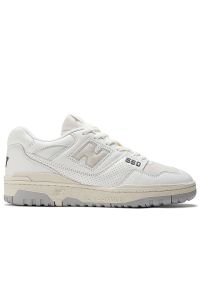 Buty New Balance BB550PWG - białe. Okazja: na co dzień. Kolor: biały. Materiał: guma, zamsz, skóra, materiał. Szerokość cholewki: normalna. Sport: turystyka piesza, koszykówka