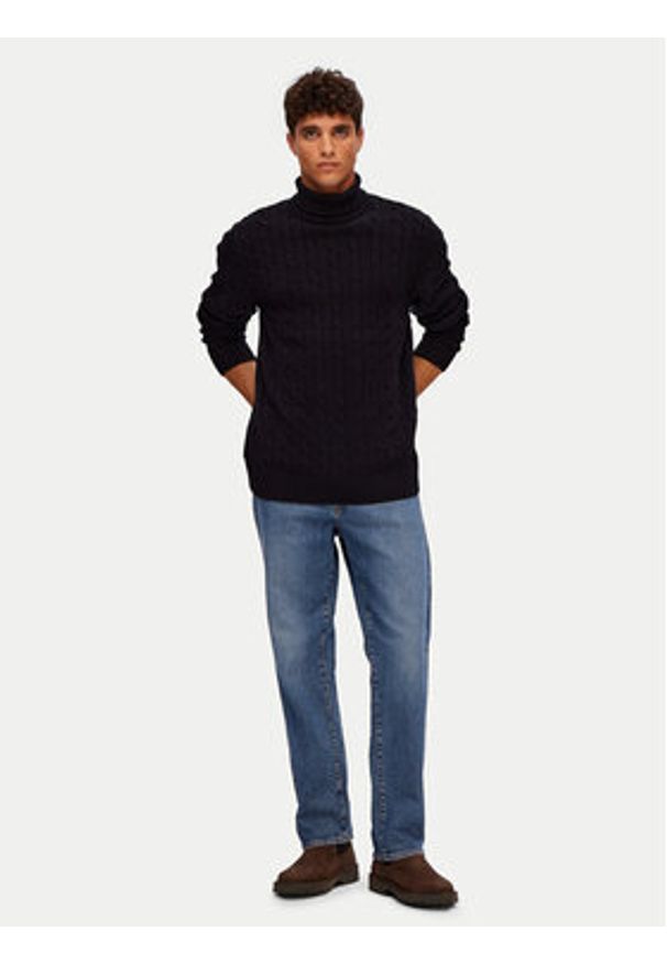 Selected Homme Golf Ryan 16077218 Czarny Regular Fit. Typ kołnierza: golf. Kolor: czarny. Materiał: bawełna