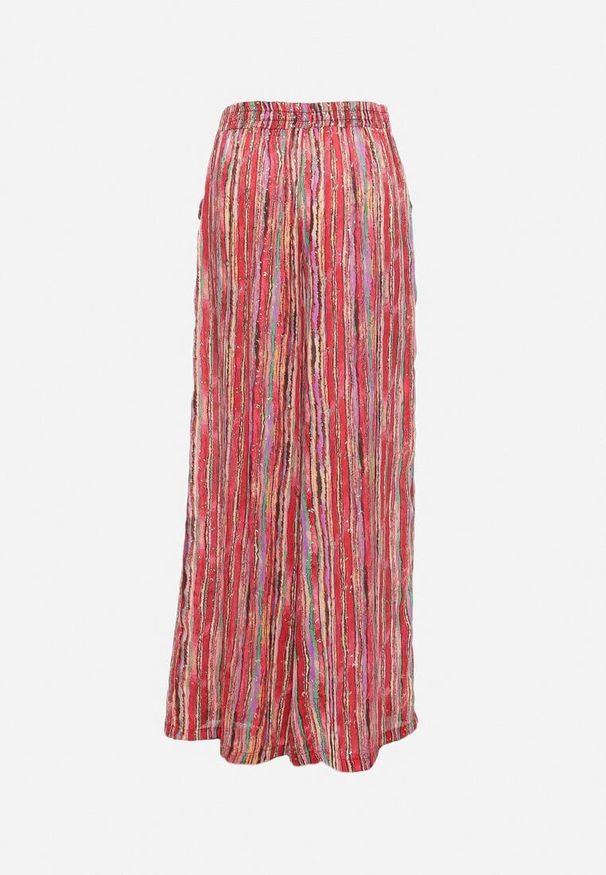 Born2be - Czerwone Spodnie z Szerokimi Nogawkami z Wysokim Stanem i Gumką w Pasie Ozdobione Brokatem Gilea. Okazja: na co dzień. Stan: podwyższony. Kolor: czerwony. Wzór: aplikacja. Styl: casual, elegancki