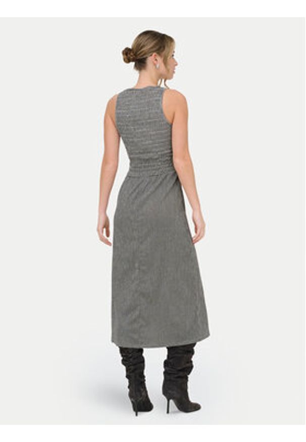 only - ONLY Sukienka letnia Celle 15369284 Czarny Regular Fit. Kolor: czarny. Materiał: syntetyk. Sezon: lato
