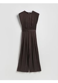Reserved - Kombinezon z zakładkami - brązowy. Kolor: brązowy. Materiał: tkanina. Wzór: gładki. Typ sukienki: proste #1