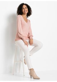 bonprix - Cienki sweter z mieszanki wiskozy. Kolor: różowy. Materiał: dzianina, wiskoza. Wzór: gładki, ze splotem #3