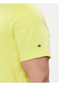 TOMMY HILFIGER - Tommy Hilfiger T-Shirt Coin MW0MW34437 Żółty Regular Fit. Kolor: żółty. Materiał: bawełna #5