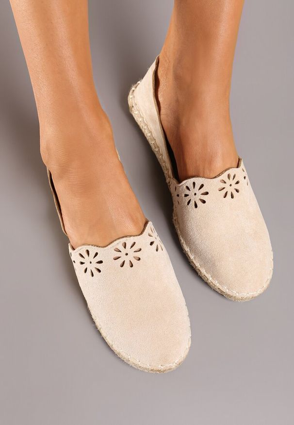 Born2be - Beżowe Espadryle Undefeatability. Okazja: na co dzień. Kolor: beżowy. Wzór: ażurowy. Styl: boho, casual, elegancki