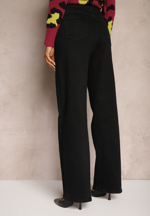 Renee - Czarne Jeansy z Dodatkiem Bawełny o Szerokim Kroju High Waist Azinay. Okazja: na spotkanie biznesowe, na co dzień. Stan: podwyższony. Kolor: czarny. Wzór: gładki, aplikacja. Styl: elegancki, biznesowy, casual
