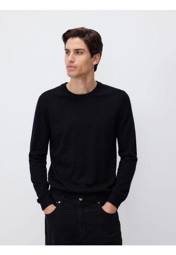 Reserved - Sweter z domieszką kaszmiru - czarny. Kolor: czarny. Materiał: kaszmir