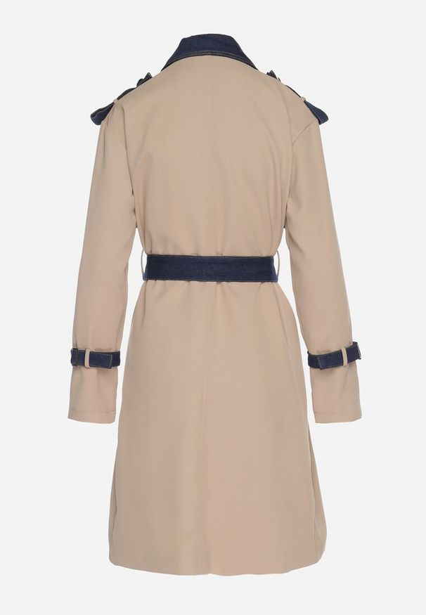 Born2be - Niebieski Płaszcz Trencz z Bawełną Ozdobiony Jeansowymi Wstawkami Tirsedi. Okazja: na co dzień, na spotkanie biznesowe. Kolor: niebieski. Materiał: bawełna, jeans. Wzór: aplikacja. Styl: casual, biznesowy, elegancki