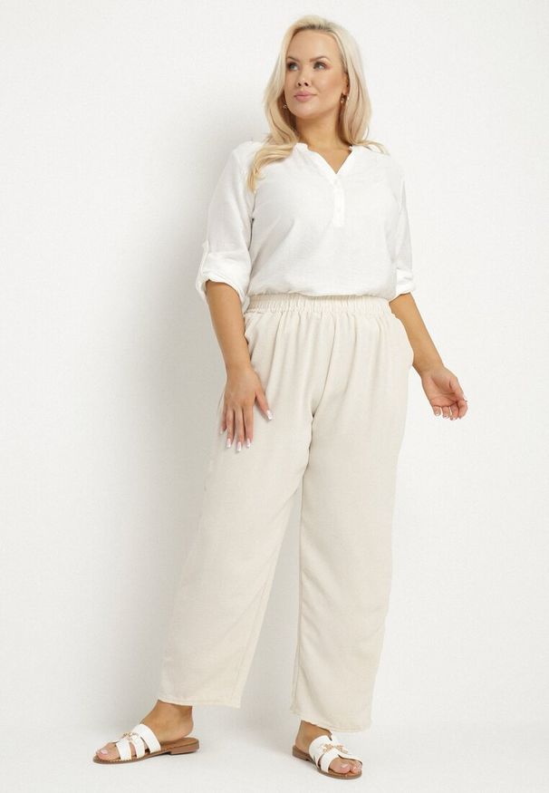 Born2be - Beżowe Szerokie Spodnie z Bawełną i Wysokim Stanem Naitte. Okazja: na co dzień. Stan: podwyższony. Kolor: beżowy. Materiał: bawełna. Styl: casual, elegancki