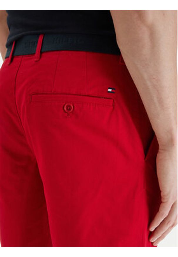 TOMMY HILFIGER - Tommy Hilfiger Komplet szorty i pasek Denton MW0MW42349 Czerwony Slim Fit. Kolor: czerwony. Materiał: bawełna