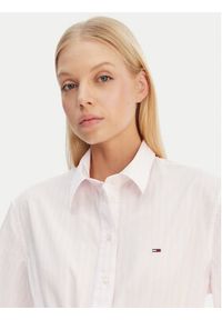 Tommy Jeans Sukienka koszulowa DW0DW20617 Różowy Regular Fit. Kolor: różowy. Materiał: bawełna. Typ sukienki: koszulowe #3