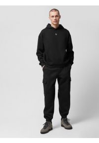 outhorn - Spodnie dresowe joggery męskie - czarne. Kolor: czarny. Materiał: dresówka #1