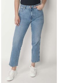 Wrangler - WRANGLER RETRO STRAIGHT DAMSKIE SPODNIE JEANSOWE PEKIN SKY W238RH17S. Styl: retro