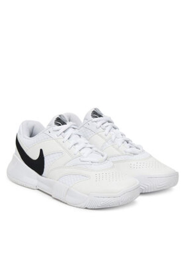 Nike Buty do tenisa W Court Lite 4 FD6575 100 Biały. Kolor: biały. Materiał: skóra. Model: Nike Court. Sport: tenis