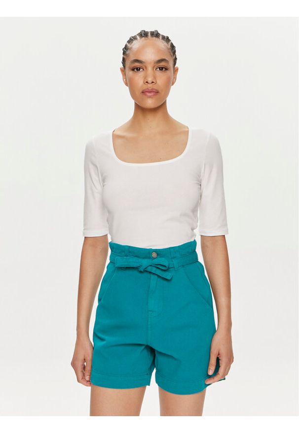 United Colors of Benetton - United Colors Of Benetton Bluzka 3903D4014 Biały Slim Fit. Kolor: biały. Materiał: bawełna