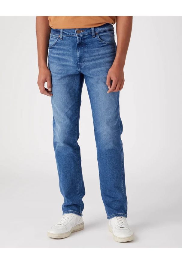 Wrangler - WRANGLER RIVER MĘSKIE SPODNIE JEANSOWE SMOKE SEA W17TYLZ71 112331074