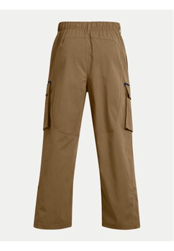 Under Armour Spodnie materiałowe Unstoppable 1388827 Brązowy Loose Fit. Kolor: brązowy. Materiał: syntetyk