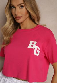 Renee - Fuksjowy Krótki T-shirt z Bawełny o Kroju Oversize Zarvela. Okazja: na co dzień. Kolor: różowy. Materiał: bawełna. Długość: krótkie. Wzór: aplikacja. Styl: sportowy, casual, elegancki #5