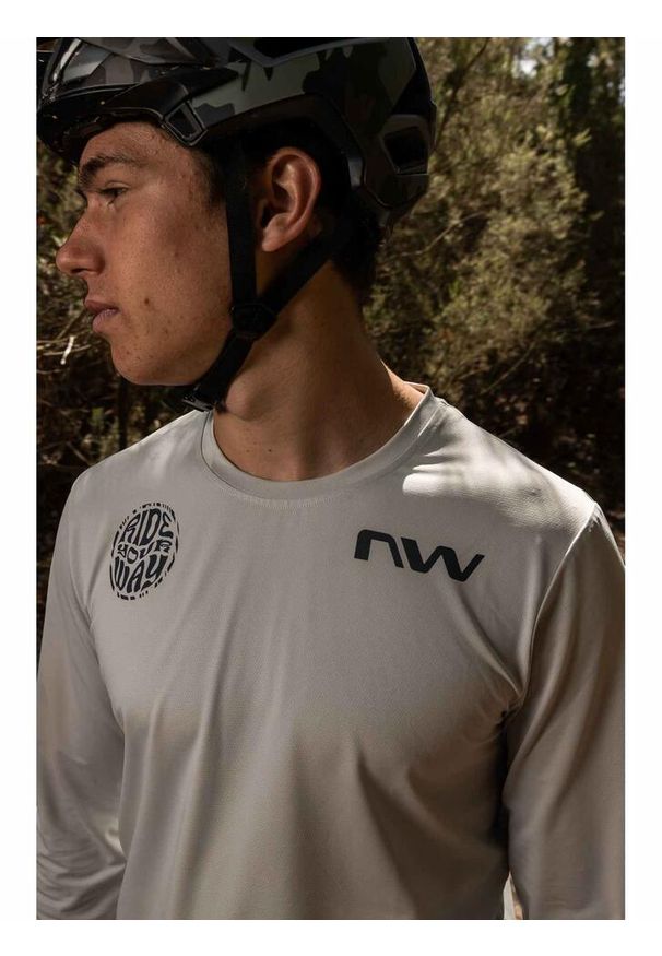 Koszulka rowerowa NORTHWAVE Xtrail 2 Jersey Long Sleeve. Kolor: szary. Materiał: jersey. Długość rękawa: długi rękaw. Długość: długie
