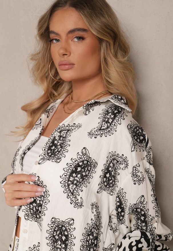 Renee - Biało-Czarny Komplet z Wiskozy Zdobiony Printem Paisley Koszula i Spodnie Zolleva. Kolor: czarny. Materiał: wiskoza. Wzór: nadruk, paisley, aplikacja