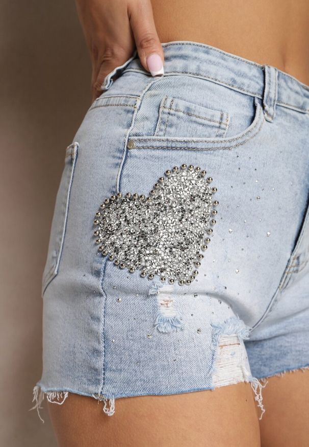 Renee - Niebieskie Jeansowe Szorty z Wysokim Stanem z Cyrkoniami i Dziurami Renpa. Stan: podwyższony. Kolor: niebieski. Materiał: jeans. Sezon: lato, wiosna