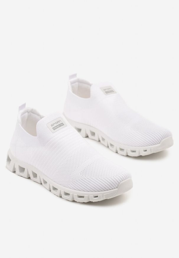 Born2be - Białe Wsuwane Buty Sportowe Sportowe z Siateczki na Ażurowej Podeszwie Alinelle. Okazja: na co dzień. Zapięcie: bez zapięcia. Kolor: biały. Materiał: jeans. Wzór: ażurowy