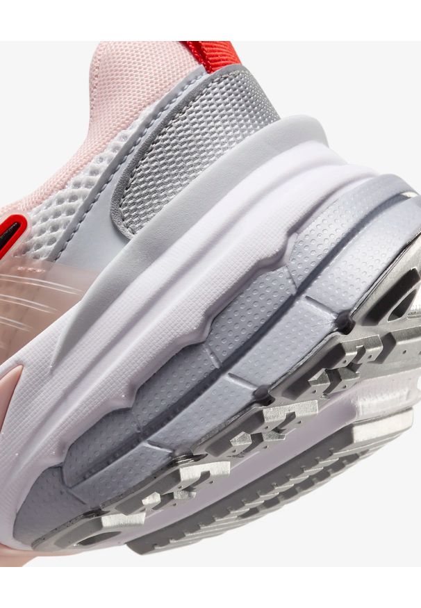 Buty do biegania damskie Nike V2K Run. Kolor: różowy. Sport: bieganie