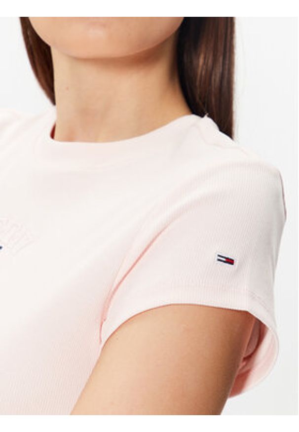 Tommy Jeans T-Shirt Baby Mirror DW0DW16289 Różowy Regular Fit. Kolor: różowy. Materiał: bawełna