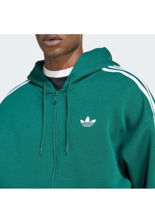 Adidas - adidas Bluza adicolor Spacer KD4085 Zielony Loose Fit. Okazja: na spacer. Kolor: zielony. Materiał: bawełna