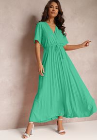 Renee - Zielona Rozkloszowana Sukienka Plisowana z Wiązanym Paskiem Eilemona. Kolor: zielony. Typ sukienki: rozkloszowane