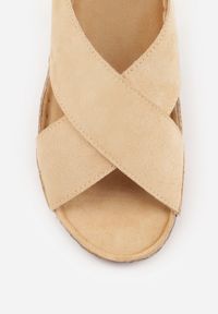 Born2be - Beżowe Sandały Vices z Przeszyciami Saroluna. Okazja: na co dzień. Zapięcie: rzepy. Kolor: beżowy. Styl: elegancki, casual #3