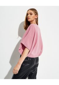 VALENTINO - Lawendowy sweter z wełny. Kolor: różowy, wielokolorowy, fioletowy. Materiał: wełna #5