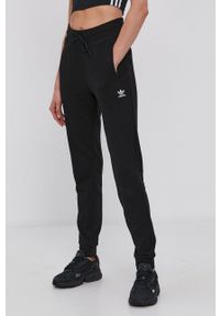 adidas Originals Spodnie damskie kolor czarny gładkie. Kolor: czarny. Materiał: dzianina. Wzór: gładki