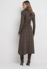 Born2be - Brązowa Rozkloszowana Sukienka Koszulowa z Wiązanym Paskiem Cheresin. Kolor: brązowy. Materiał: materiał. Typ sukienki: koszulowe. Długość: midi #5