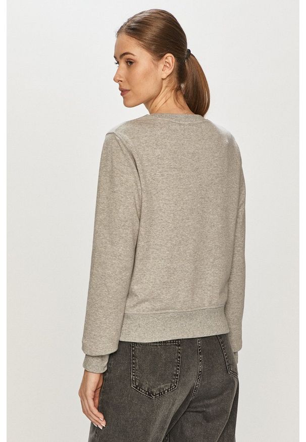 New Balance - Bluza. Okazja: na co dzień. Kolor: szary. Długość rękawa: długi rękaw. Długość: długie. Wzór: nadruk. Styl: casual