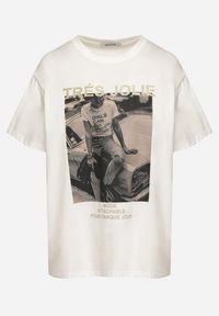 Born2be - Biały T-shirt z Bawełny Ozdobiony Nadrukiem i Brokatem Marionel. Okazja: na co dzień. Kolor: biały. Materiał: bawełna. Wzór: nadruk, aplikacja. Styl: casual, elegancki, klasyczny #5