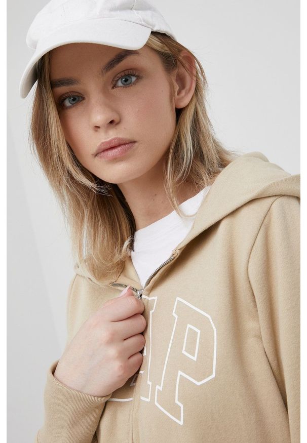 GAP bluza damska kolor beżowy z kapturem z nadrukiem. Okazja: na co dzień. Typ kołnierza: kaptur. Kolor: beżowy. Wzór: nadruk. Styl: casual