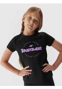 4f - T-shirt z bawełny organicznej dziewczęcy. Kolor: czarny. Materiał: bawełna. Wzór: nadruk