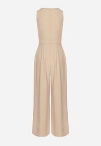 Born2be - Beżowy Kombinezon Bez Rękawów z Szerokimi Nogawkami i Kieszeniami Veleldia. Kolor: beżowy. Długość rękawa: bez rękawów. Styl: klasyczny, elegancki #6