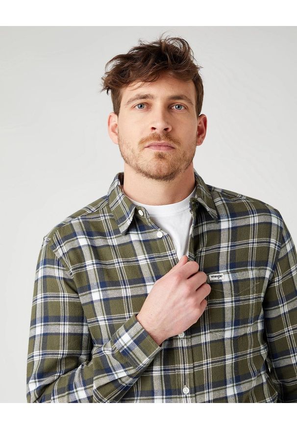Wrangler - MĘSKA KOSZULA WRANGLER LS 1 PKT SHIRT IVY GREEN W5F1B3XIX 112141439