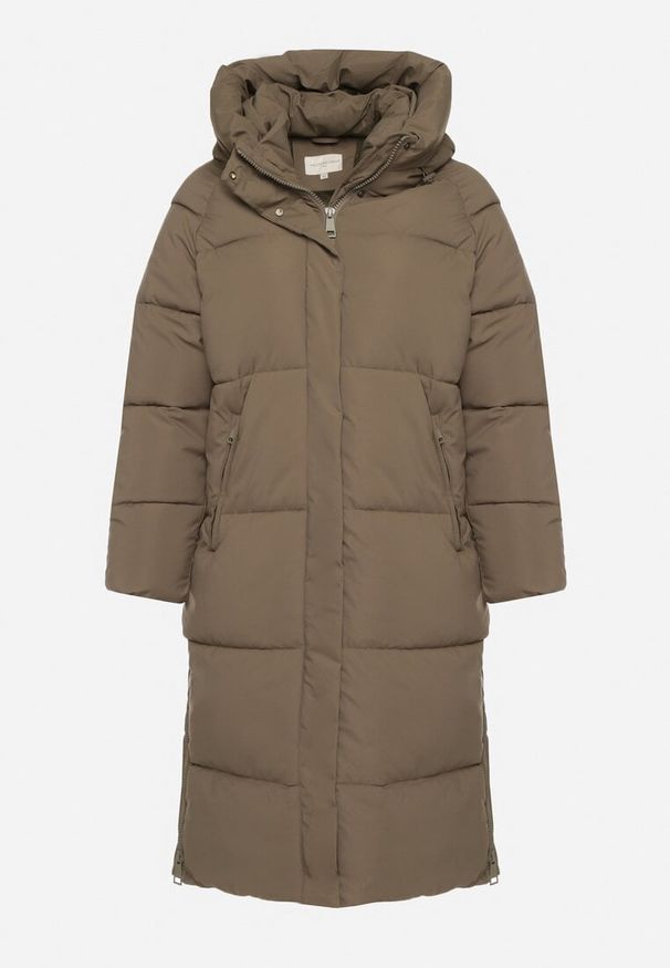 Born2be - Ciemnobeżowa Pikowana Kurtka Zimowa z Kapturem i Bocznymi Suwakami Falossea. Okazja: na co dzień. Typ kołnierza: kaptur. Kolekcja: plus size. Kolor: beżowy. Materiał: jeans, poliester, dzianina. Sezon: zima. Styl: klasyczny, casual
