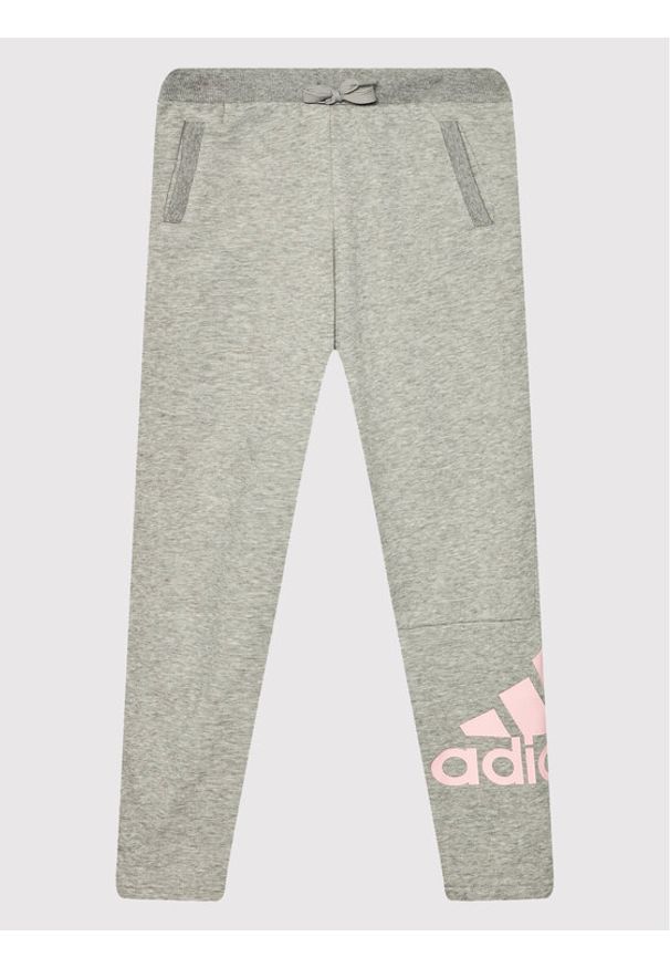 Adidas - adidas Spodnie dresowe GS4284 Szary Regular Fit. Kolor: szary. Materiał: bawełna